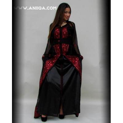 Location caftan marocain rouge et noir