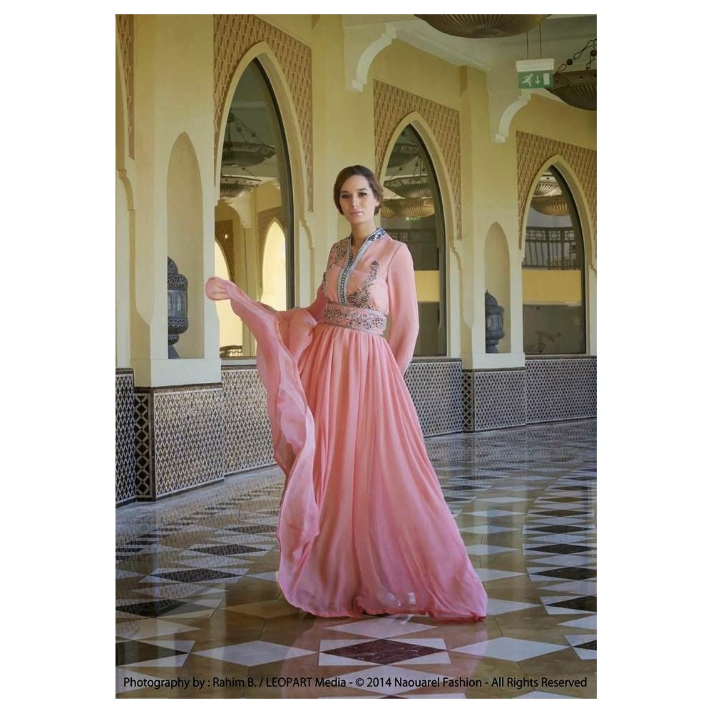 caftan marocain gris et rose