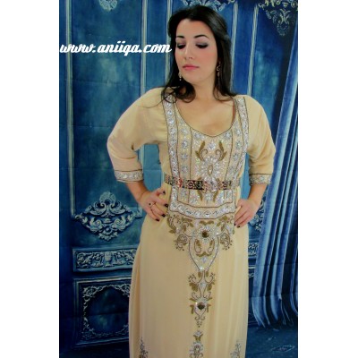 Caftan beige perlé 