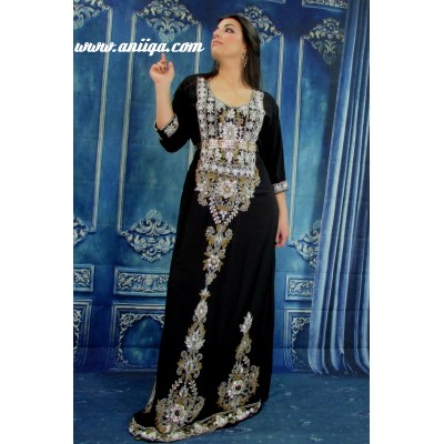 Caftan noir perlé manches 3/4