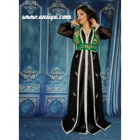 takchita marocaine noire et verte, en velours et satin de soie brodée et perlée, tendance et moderne 2018/2019