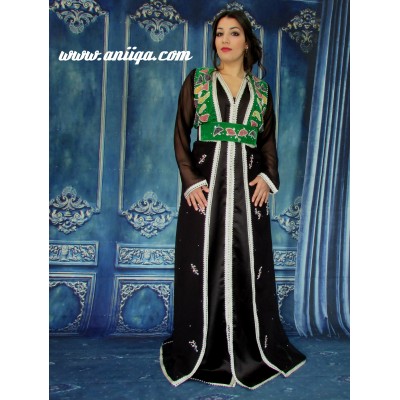 takchita marocaine noire et verte, en velours et satin de soie brodée et perlée, tendance et moderne 2018/2019