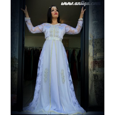 caftan blanc et argent de mariée orientale, takchita blanche blanche et argent de mariage , dentelle et mousseline ,  