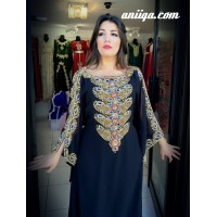 Robe caftan dubai 2016 , noir orné de cristaux et strass , qualité superieure , coupe moderne et classe