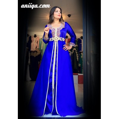 robe caftan marocain bleu roi perlé , moderne et tendance , mousseline et satin , coupe evasée et chic , modele 2016/2017