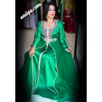 robe marocaine verte moderne de mariage henné