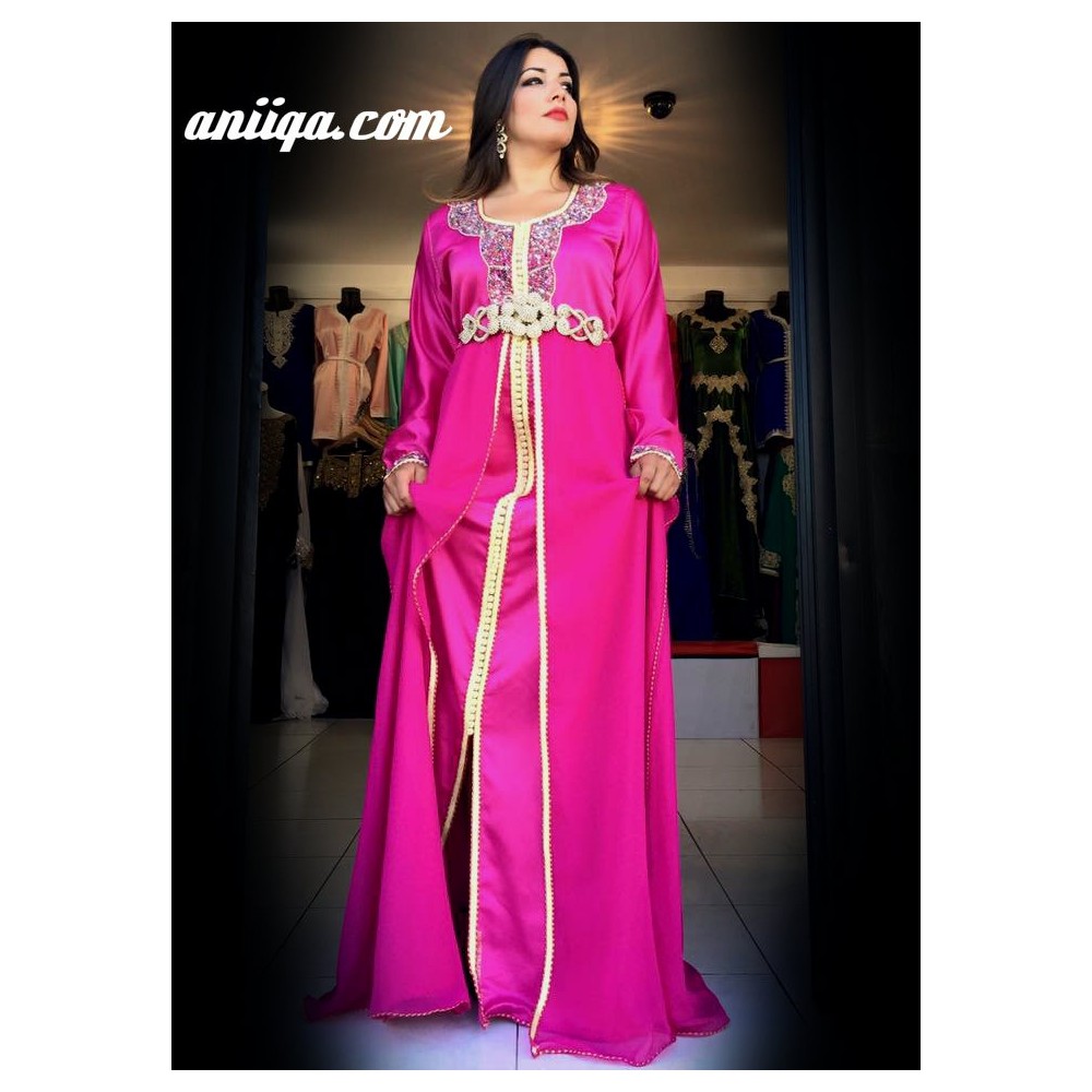 caftan Robe de soirée marocaine fushia perlée,  style robe de soirée orientale moderne , mousseline et satin 