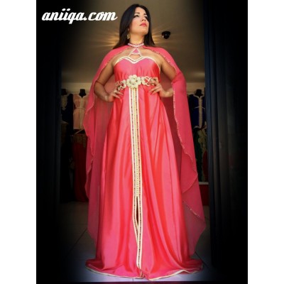 caftan marocain tendance avec cape saumon , mousseline et satin , modele 2016/2017