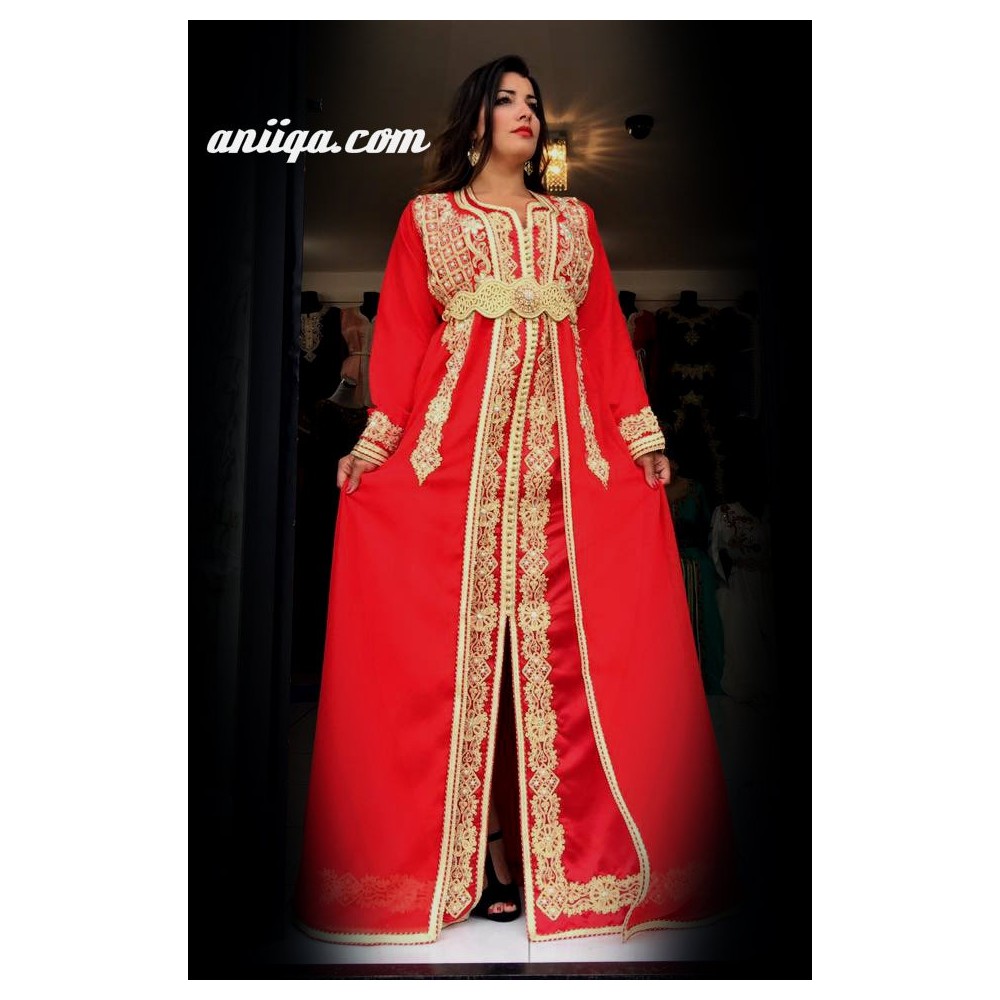 Robe de soirée orientale pour mariage , rouge perlée et brodée , mousseline et satin 