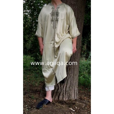 Gandoura marocaine pour homme moderne 