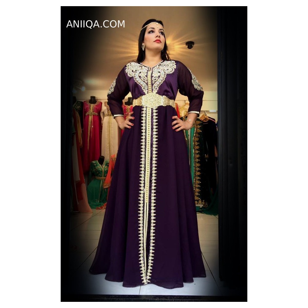 Robe Caftan Marocaine Mauve Brodée Perles – Taille Unique – Style Mariage Élégant – Occasion Très Bon État