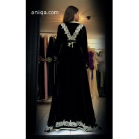 Caftan marocain velours noir moderne