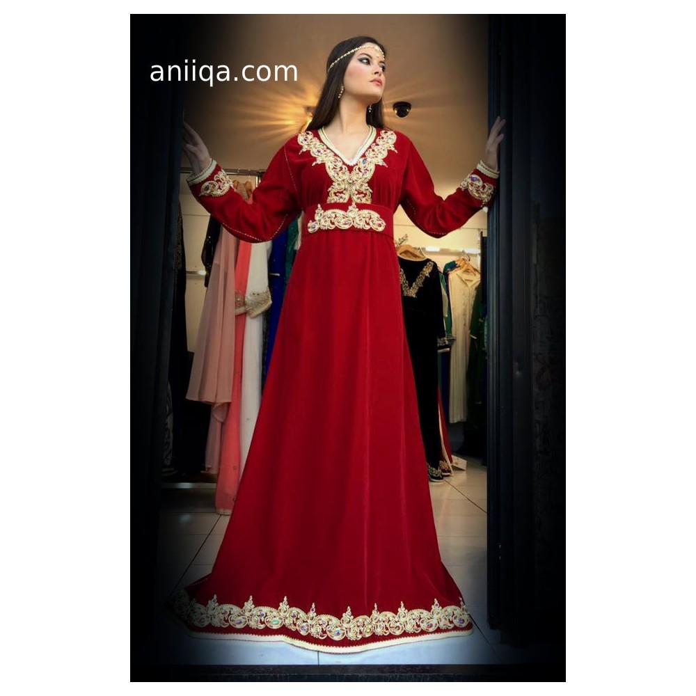 caftan velours rouge coupe cloche Amina