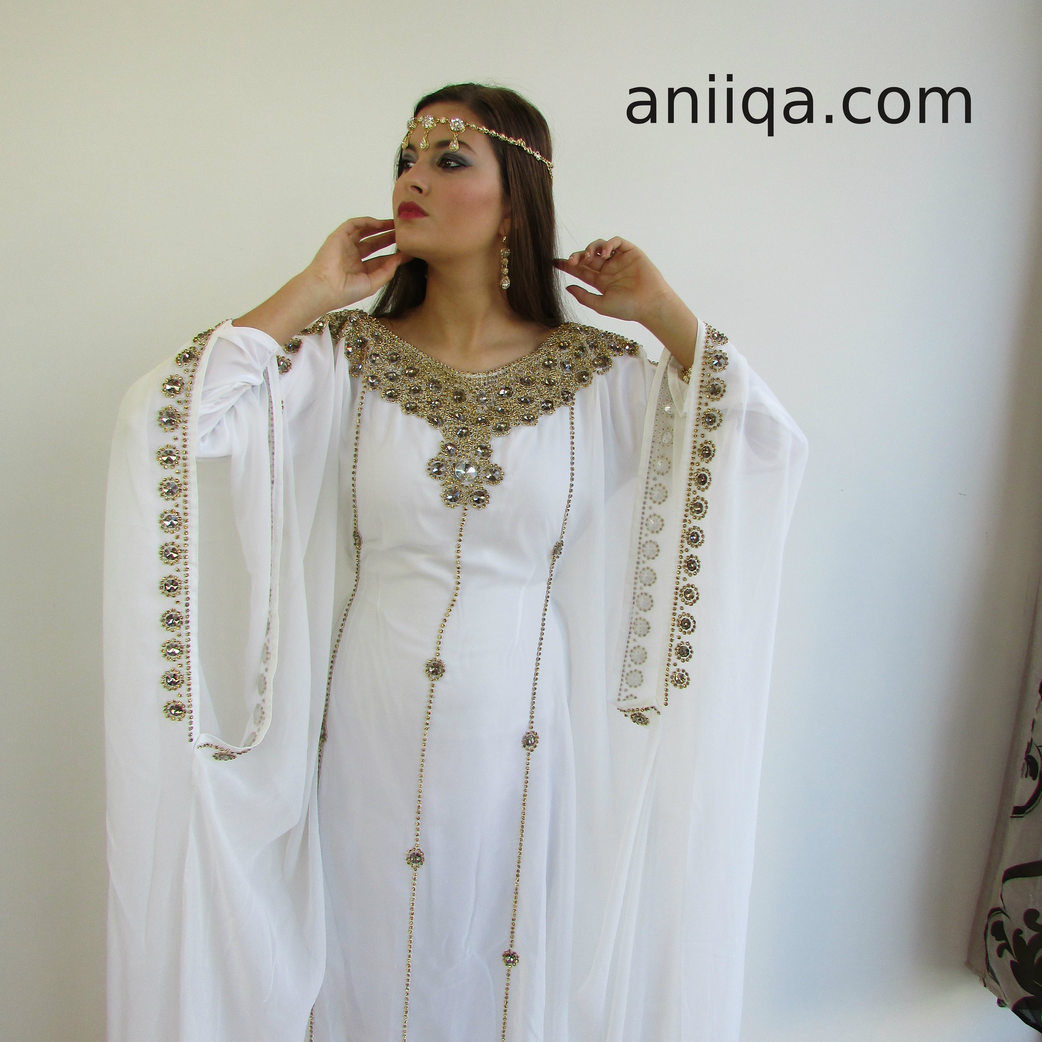 robe orientale blanche