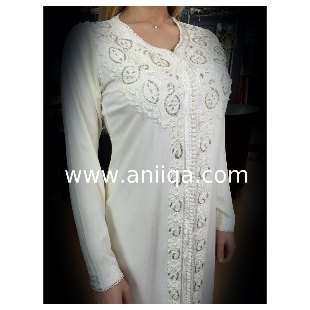 Caftan simple blanc et argent Salima