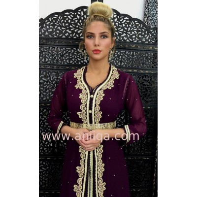 Caftan avec taassab perlé violet Nassima