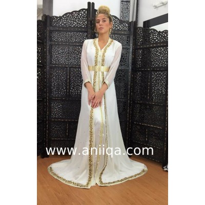 Caftan blanc avec taassab perlé Kassi