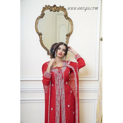 Caftan Dubai rouge style sari indien avec cape 