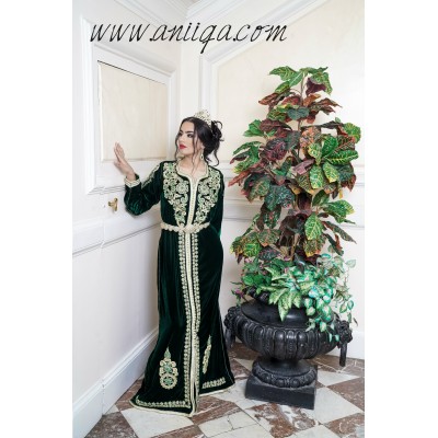 Caftan velours vert henna brodé et perlé