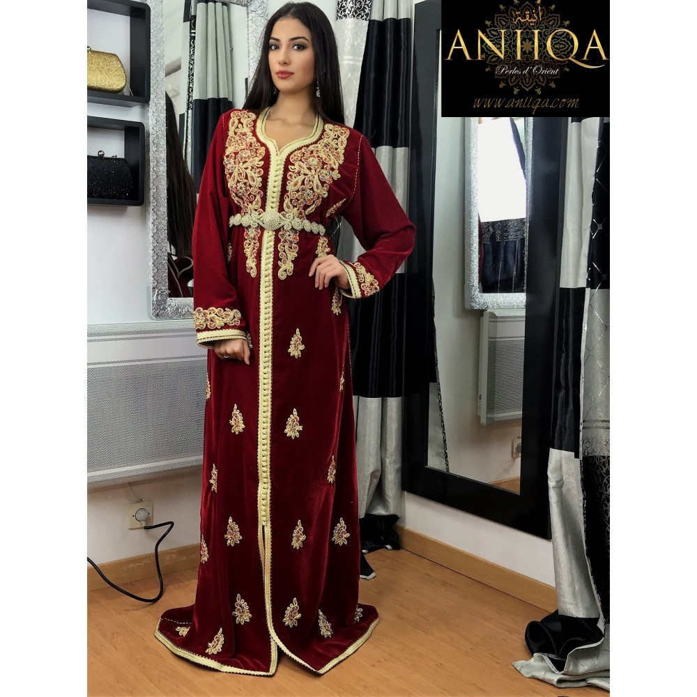 Caftan marocain en velours rouge Zineb