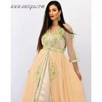 caftan marocain moderne rose saumon , jupon en velours