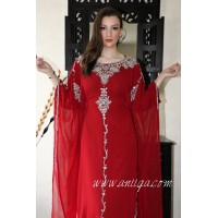 robe dubai rouge