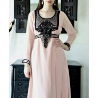 robe orientale simple rose pâle et noir