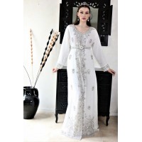 Robe orientale blanche de mariage