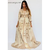 Caftan brocard doré brodé et perlé