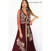 Caftan moderne prune en crêpe perlé