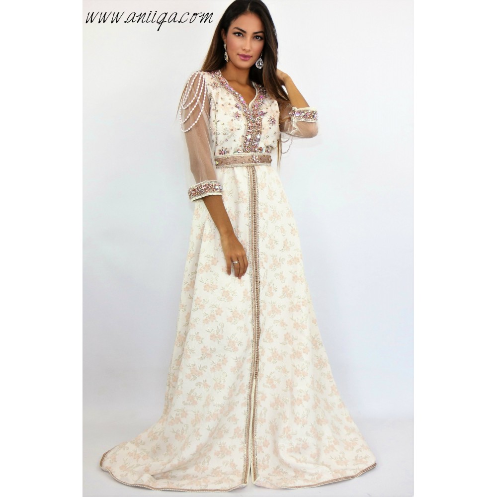 Caftan moderne blanc cassé perlé