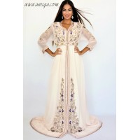 Caftan takchita rose poudré brodée et perlée