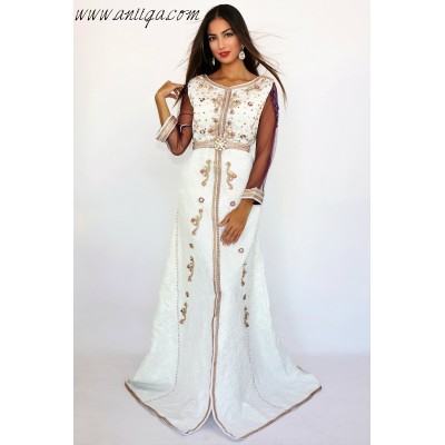 Caftan brocard moderne brodé et perlé