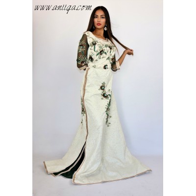 Caftan moderne brocard brodé et perlé modèle 2019