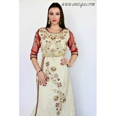 caftan brocard beige et rouge perlé main