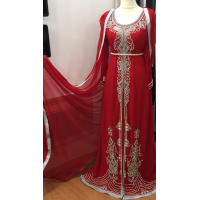 robe de soirée orientale rouge avec cape