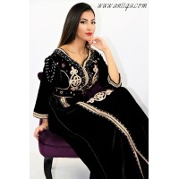 Caftan velours de soie noir perlé main