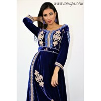 Caftan velours de soie bleu roi perlé main