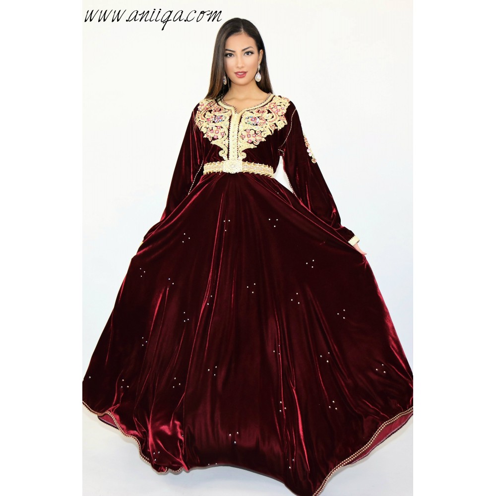 caftan cloche bordeaux, caftan simple et chic pas cher en ligne, caftan marocain moderne pas cher 2019, caftan chic velour,cafta