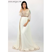 Caftan blanc perlé et brodé tendance 2019