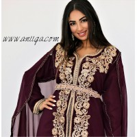 takchita avec cape,caftan prune,caftan simple 2019,caftan moderne et chic,caftan de luxe,caftan haute couture