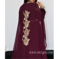 caftan haute couture,caftan moderne 2019,takchita haute couture ,caftan avec cape ,caftan prune