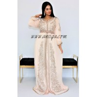 caftan tendance 2019,caftan rose poudré simple,caftan perlé moderne