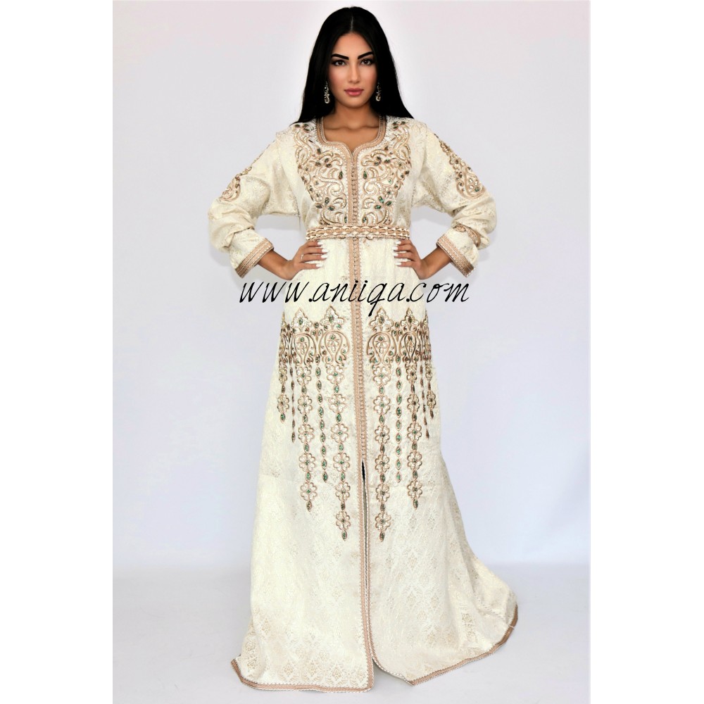 Caftan beige brocard brodée et perlée