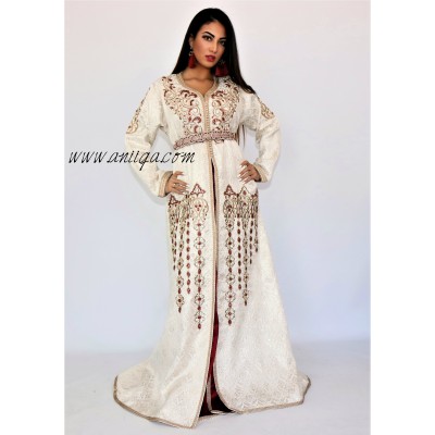 caftan moderne en ligne,vente takchita 2019,caftan simple perlé ,caftan marocain brocard ,caftan brocard 2019,caftan en ligne