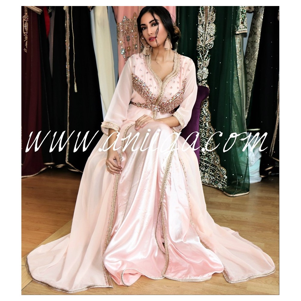 caftan marocain en ligne,caftan moderne pas cher,caftan 2019 pas cher ,caftan simple perlé,caftan rose tendance 