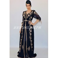 caftan moderne en ligne,caftan pas cher 2020,caftan perlé et brodé ,caftan ,takchita marocain ,caftan bleu nuit 