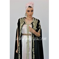 Caftan cape tendance noir et rose poudré broderie rbati