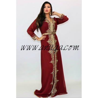 Caftan bordeau mousseline orné de pierres