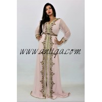 Caftan rose mousseline orné de pierres